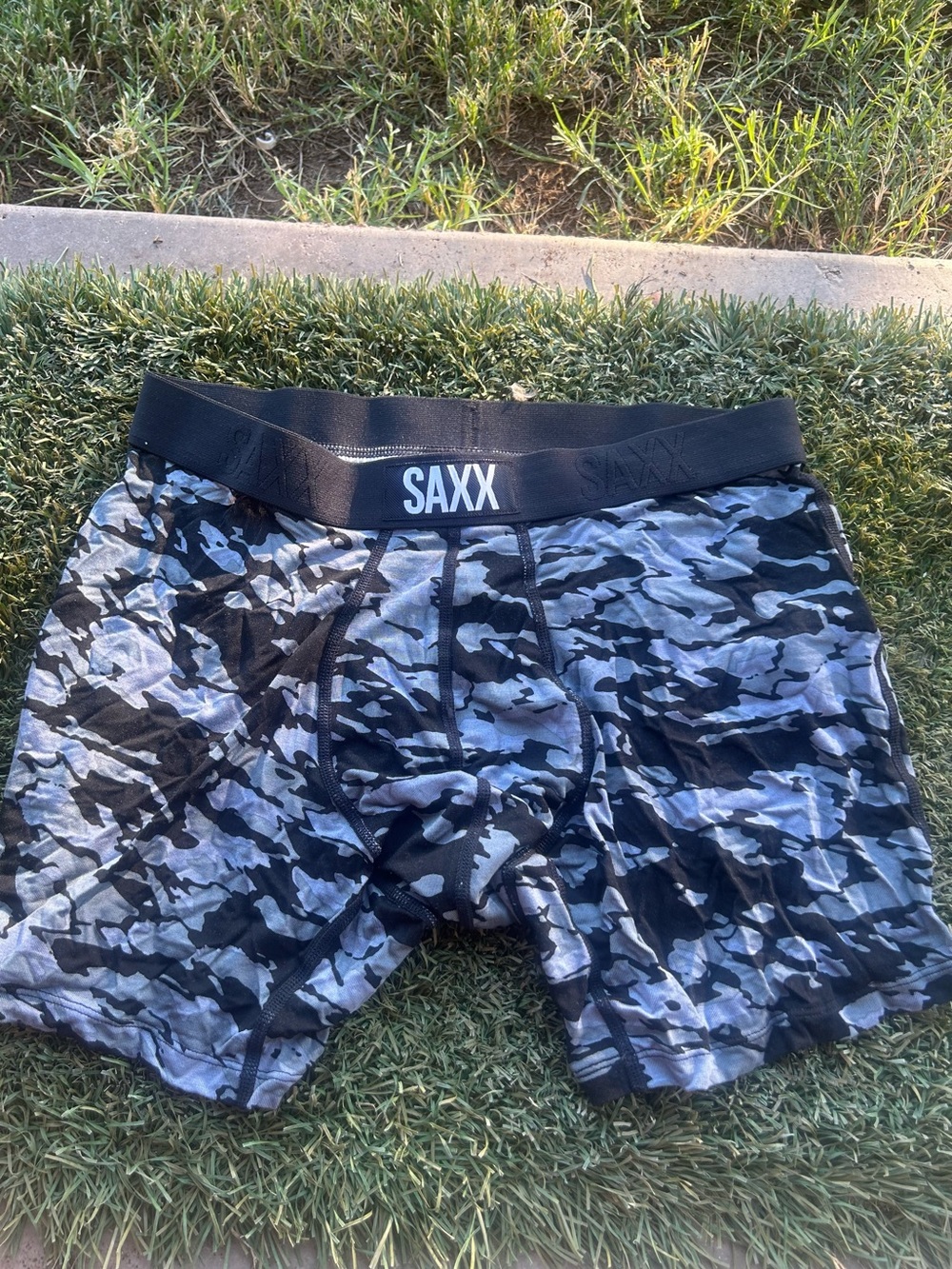 Mens SAXX Vibe Super Soft Boxer Briefs Camouflage Medium Size